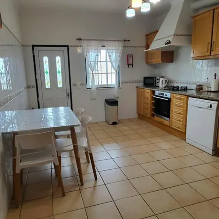 Belle Individuelle Avec Piscine Privée Et Vue Sur L'océan * Porches (Algarve)
