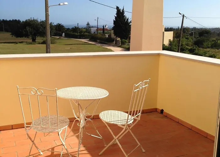 Belle Individuelle Avec Piscine Privee Et Vue Sur L'ocean Porches (Algarve)